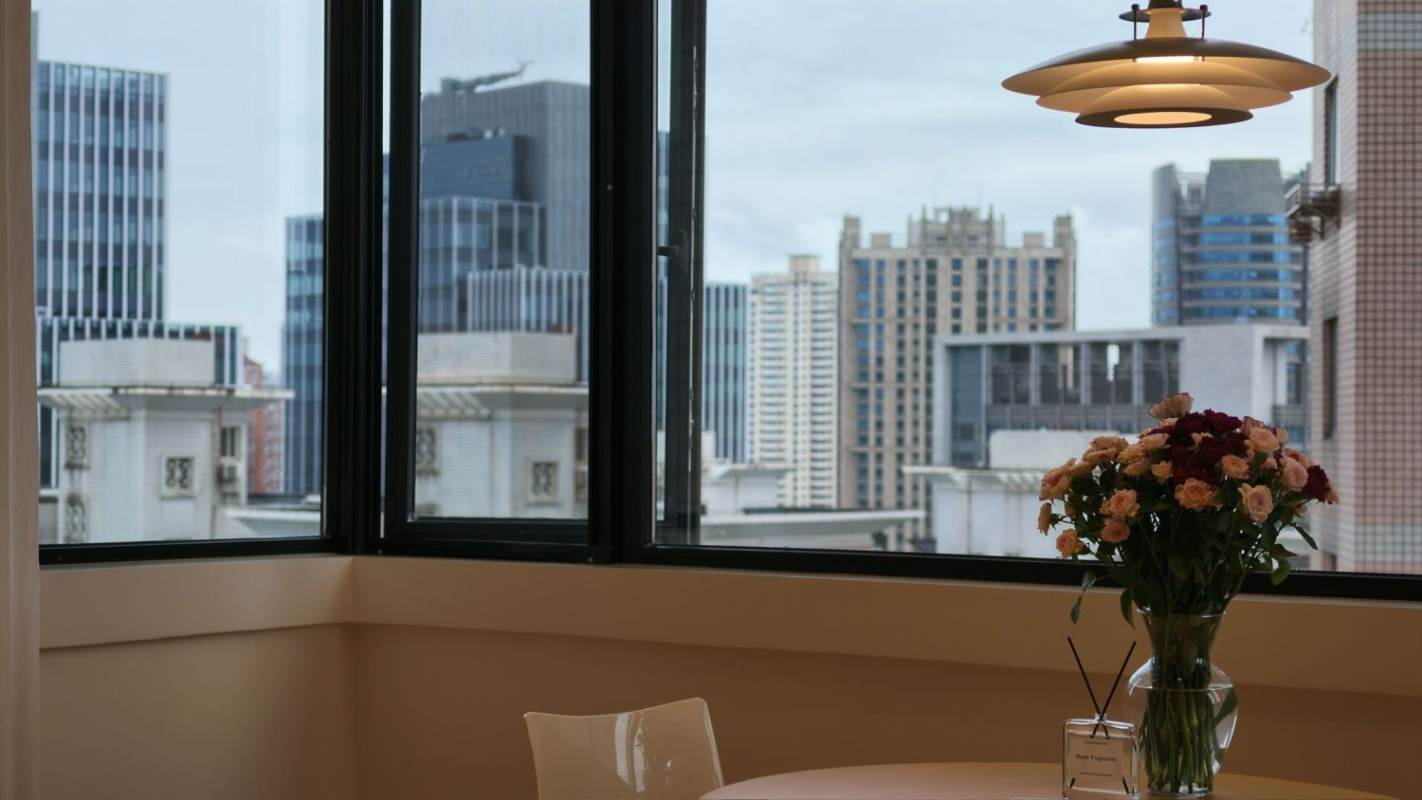 Housing image — Balcony