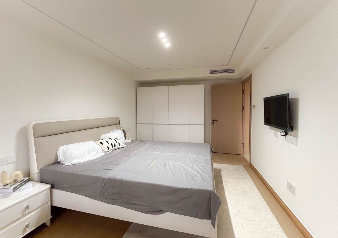 Housing image — Bedroom