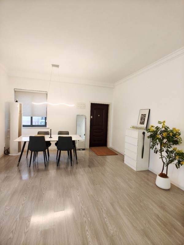 Housing image — Living Room
