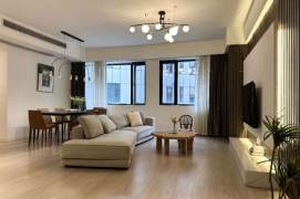 Spacious 2BR Apartment near Shanghai Indoor Stadium Metro (L4)