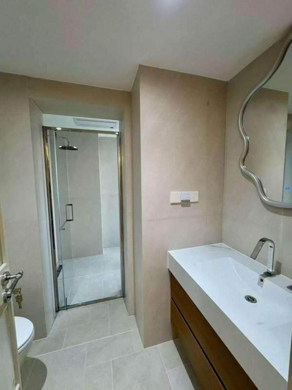 Housing image — Bathroom
