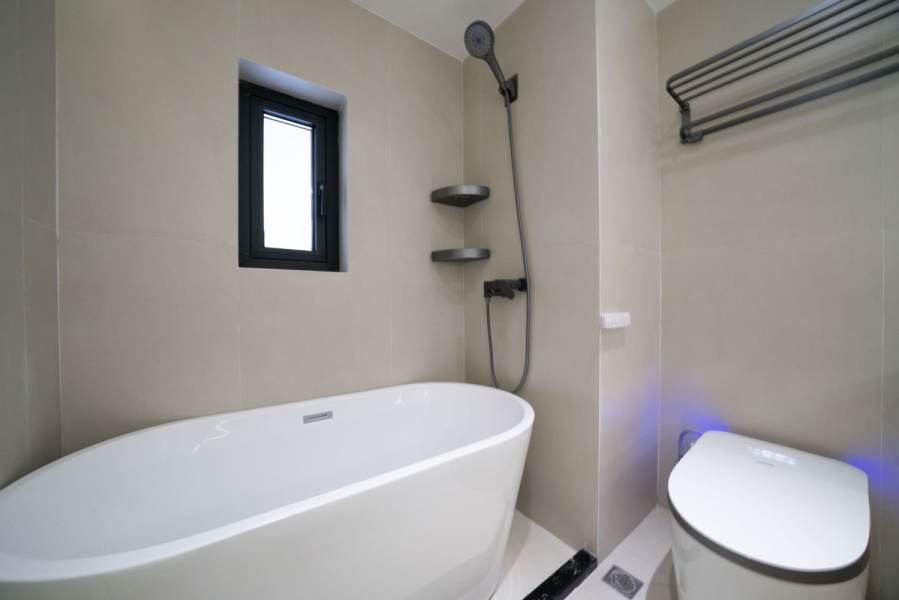 Housing image — Bathroom