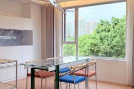 Spacious 3BR Apartment in Gubei