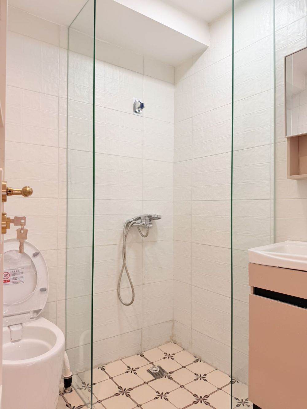 Housing image — Bathroom