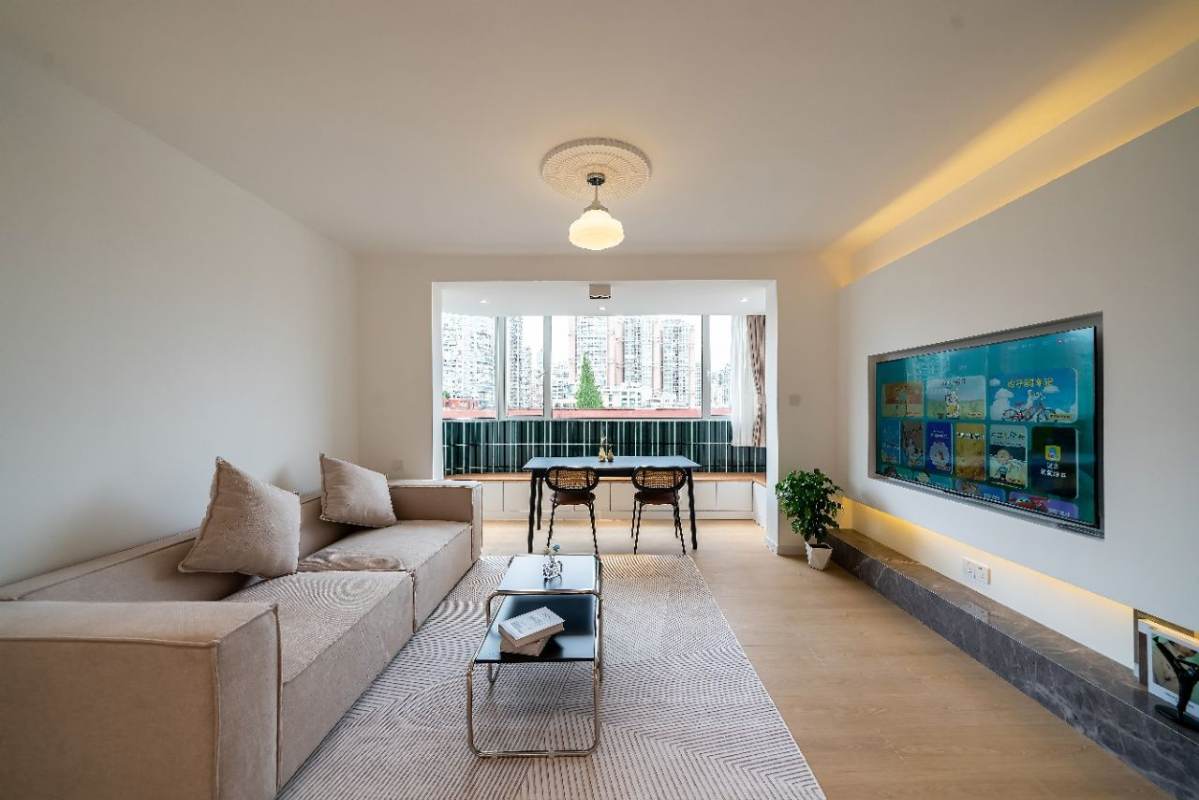 Housing image — Living Room