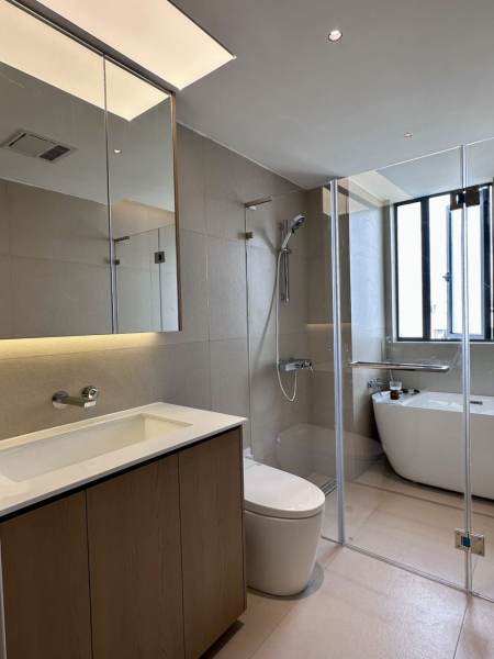 Housing image — Bathroom