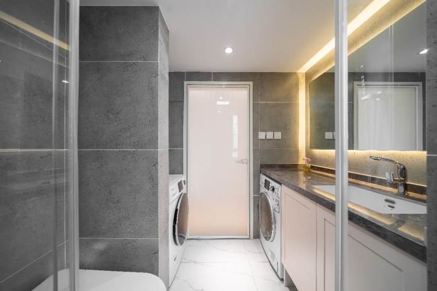 Housing image — Bathroom