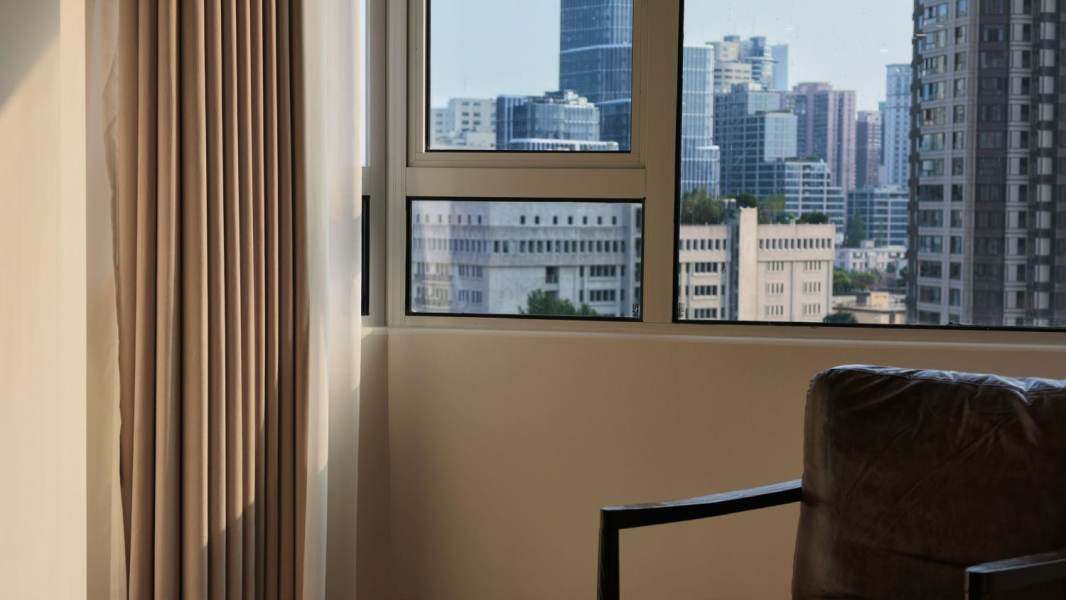 Housing image — Balcony