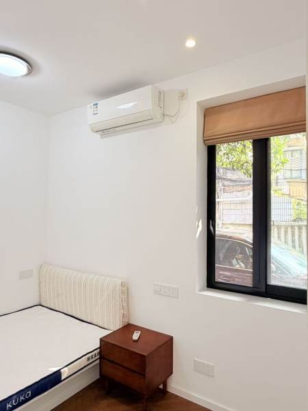 Housing image — Bedroom
