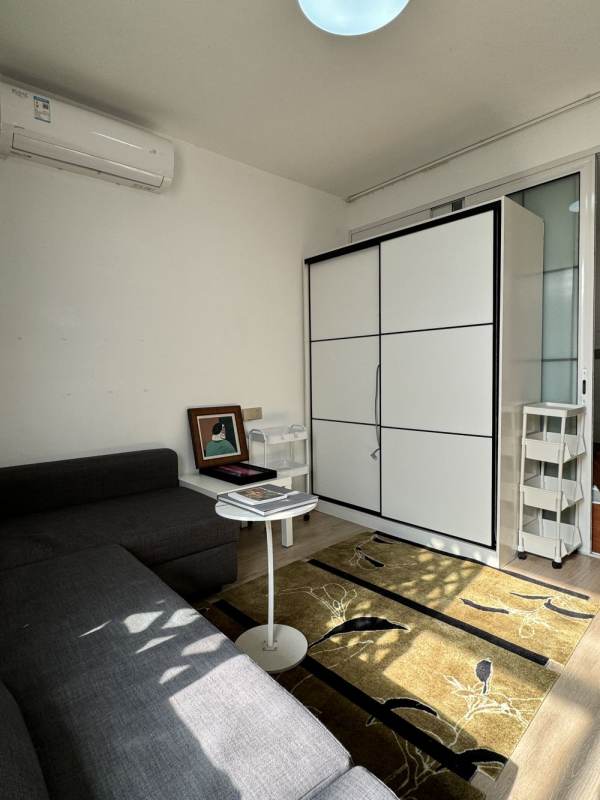 Housing image — Living Room