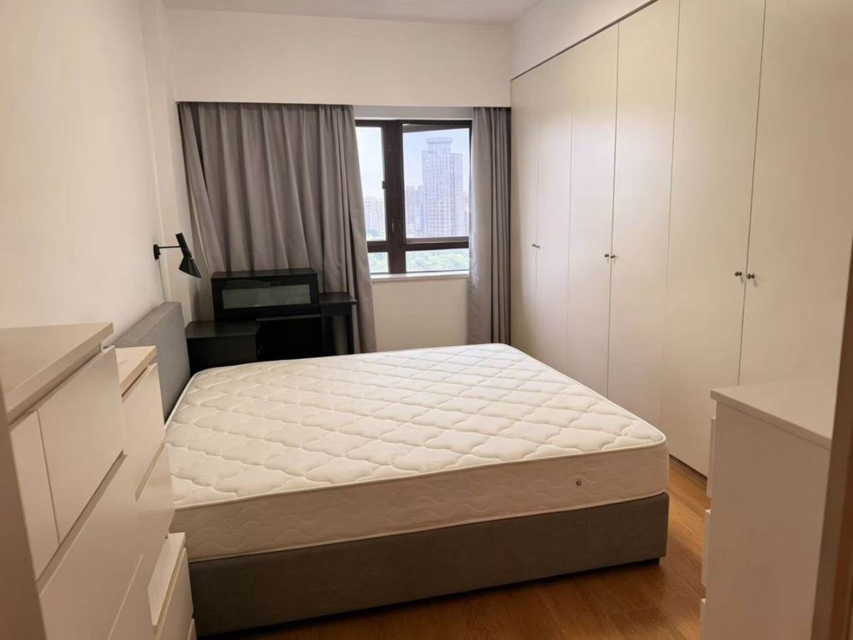 Housing image — Bedroom