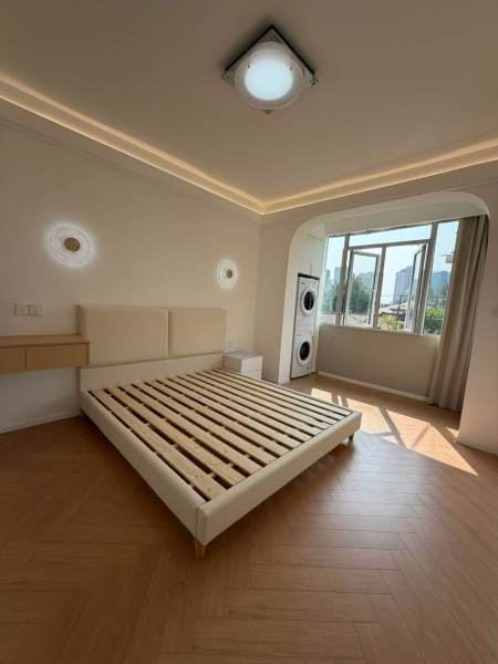 Housing image — Bedroom