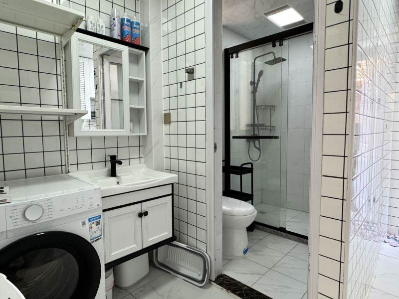 Housing image — Bathroom