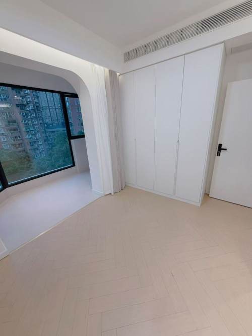 Housing image — Bedroom