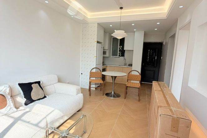 1BR Apartment near Le Bouchon (L2/L11)