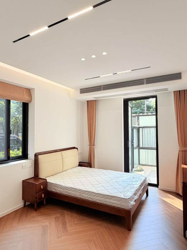 Housing image — Bedroom