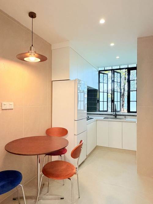 Housing image — Dining Area