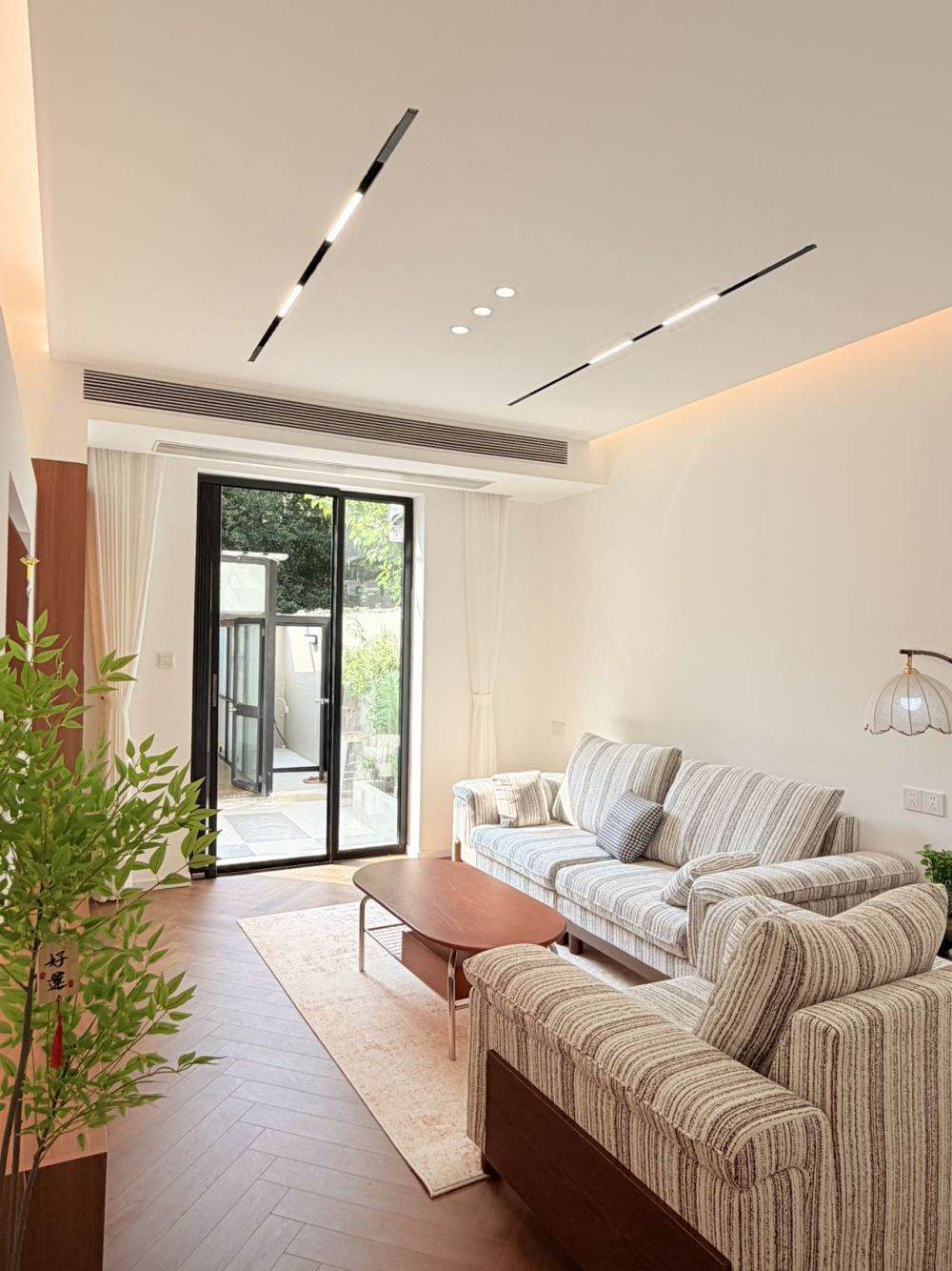 Housing image — Living Room