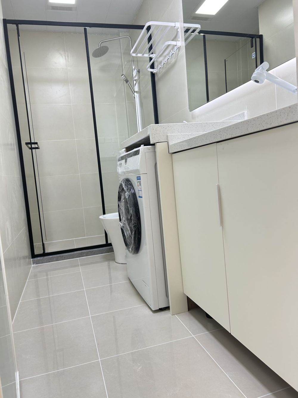 Housing image — Bathroom