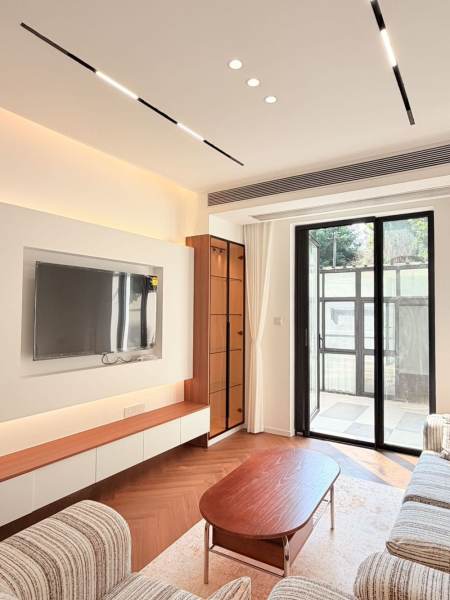 Housing image — Living Room