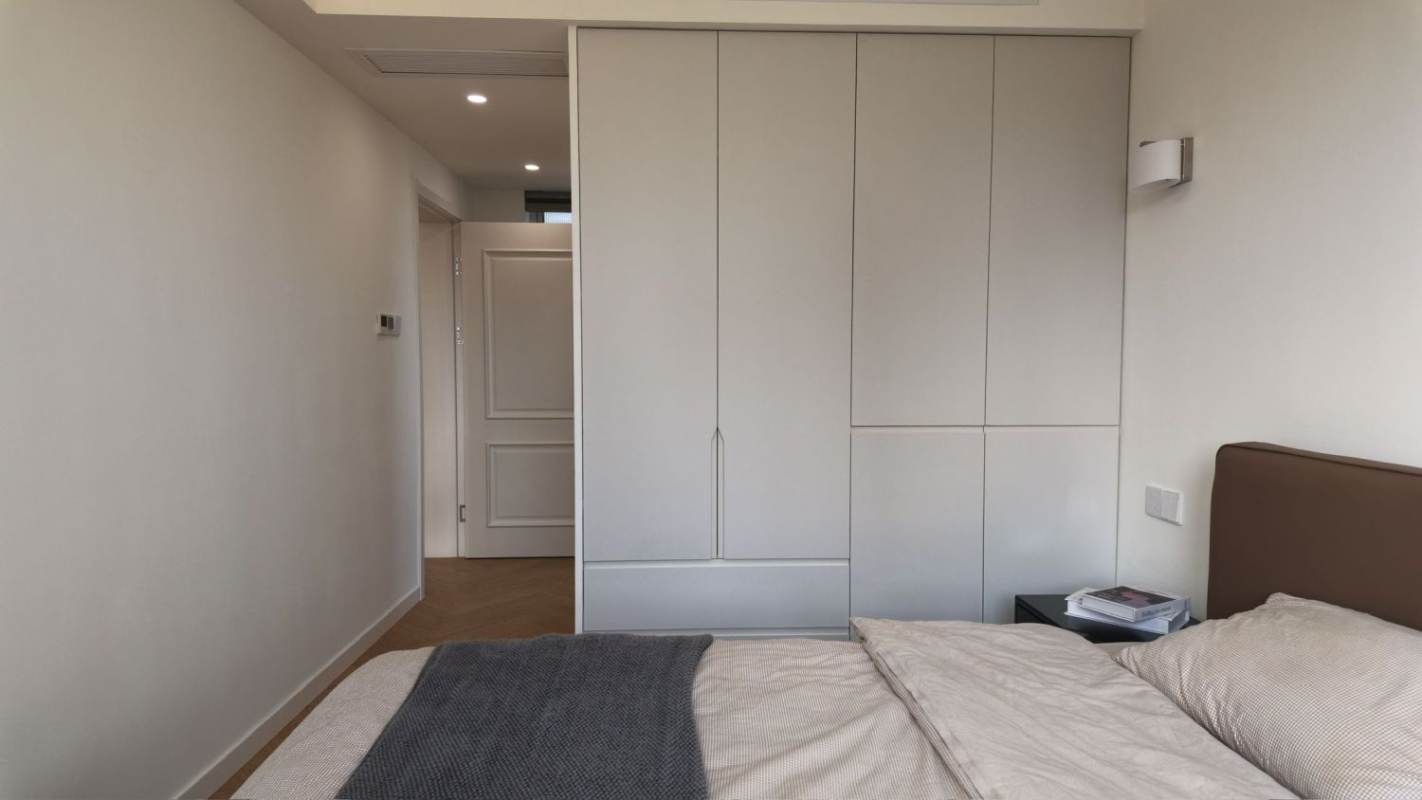 Housing image — Bedroom