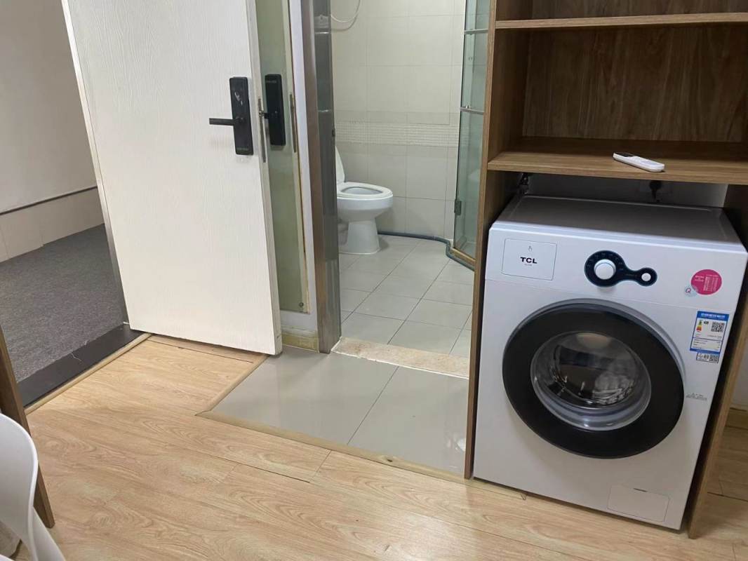 Housing image — Bathroom