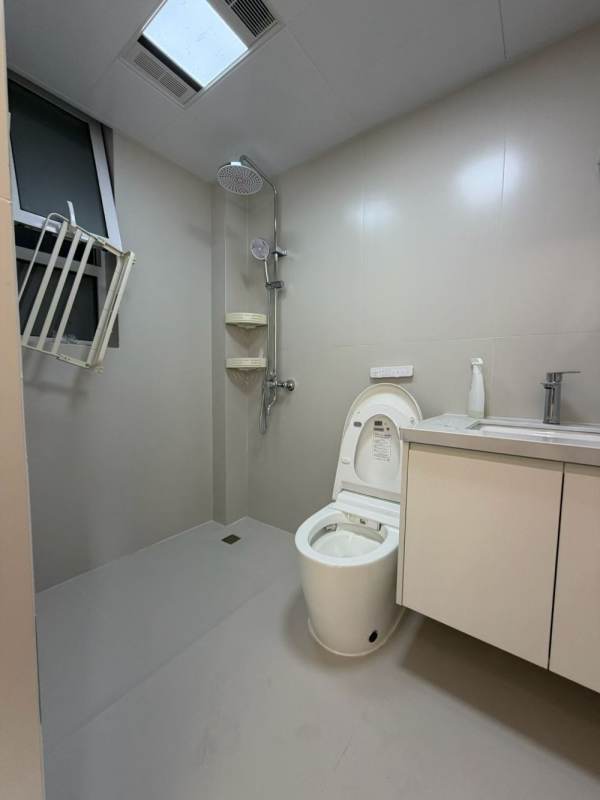 Housing image — Bathroom