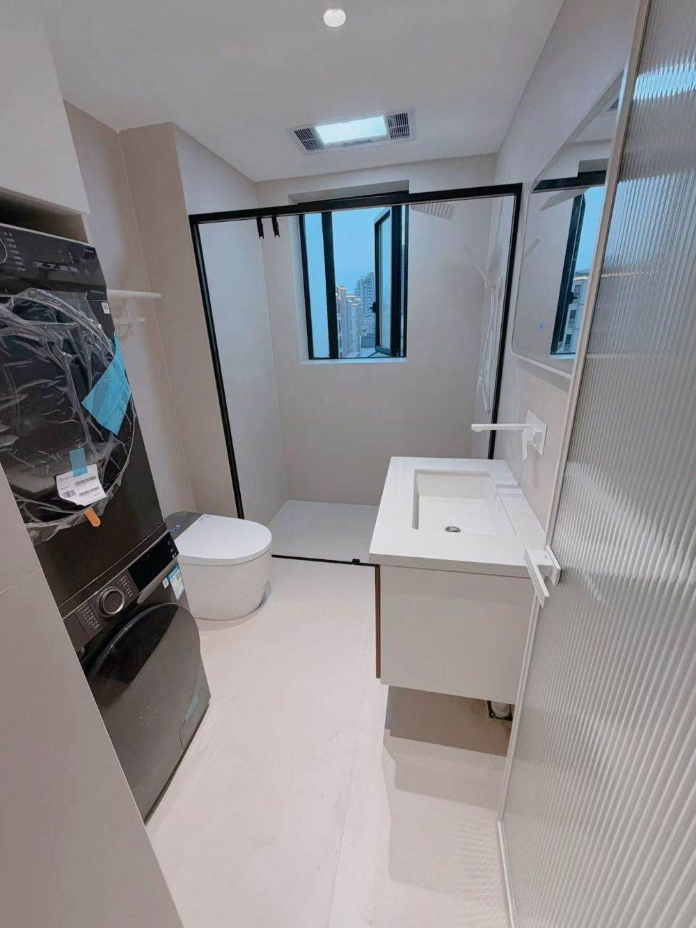 Housing image — Bathroom