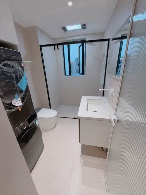 Housing image — Bathroom