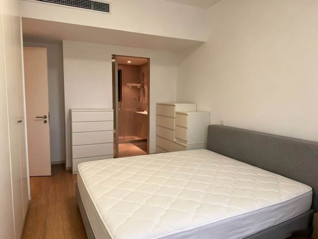 Housing image — Bedroom