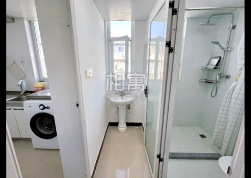 Housing image — Bathroom