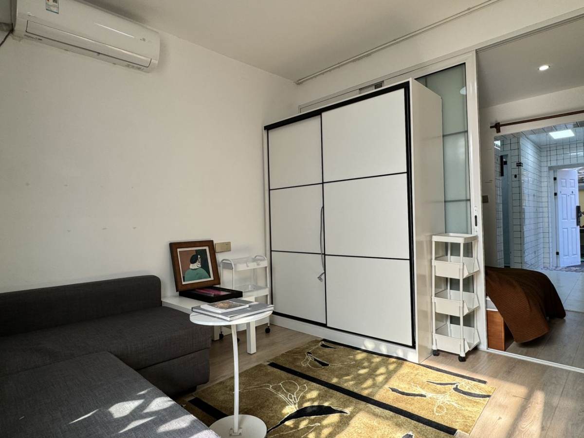 Housing image — Living Room
