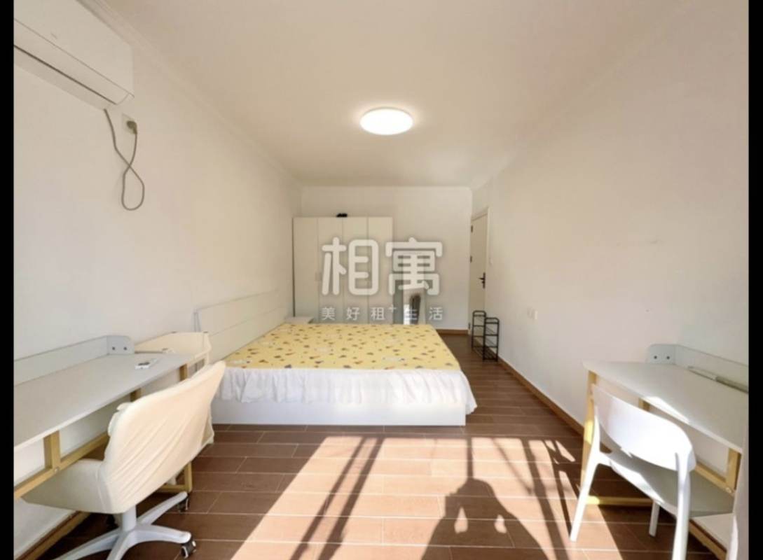 Housing image — Bedroom