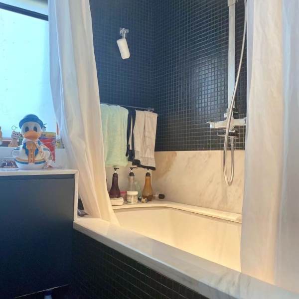 Housing image — Bathroom