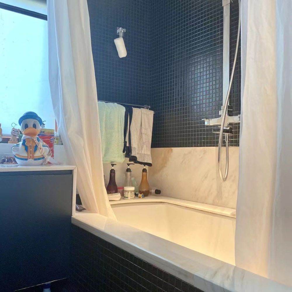 Housing image — Bathroom