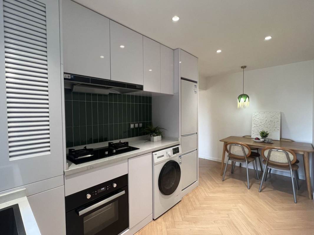 Housing image — Kitchen