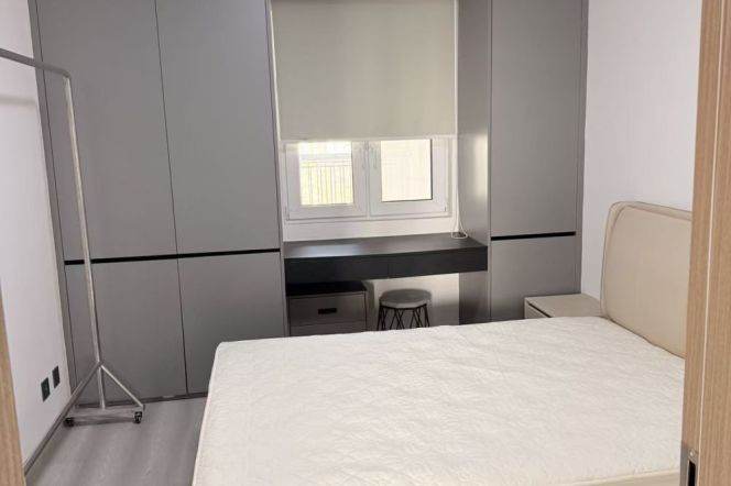 2BR Apartment in Gubei (L2)