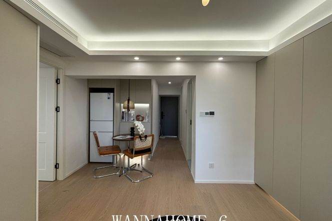 1BR Apartment in Jing'an (L2/L11)