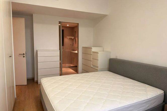 Spacious 3BR Apartment near Shanghai Library (L1/L10)