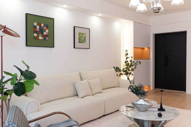 Spacious 2BR Apartment near Jiangsu Rd Metro (L2/L11)