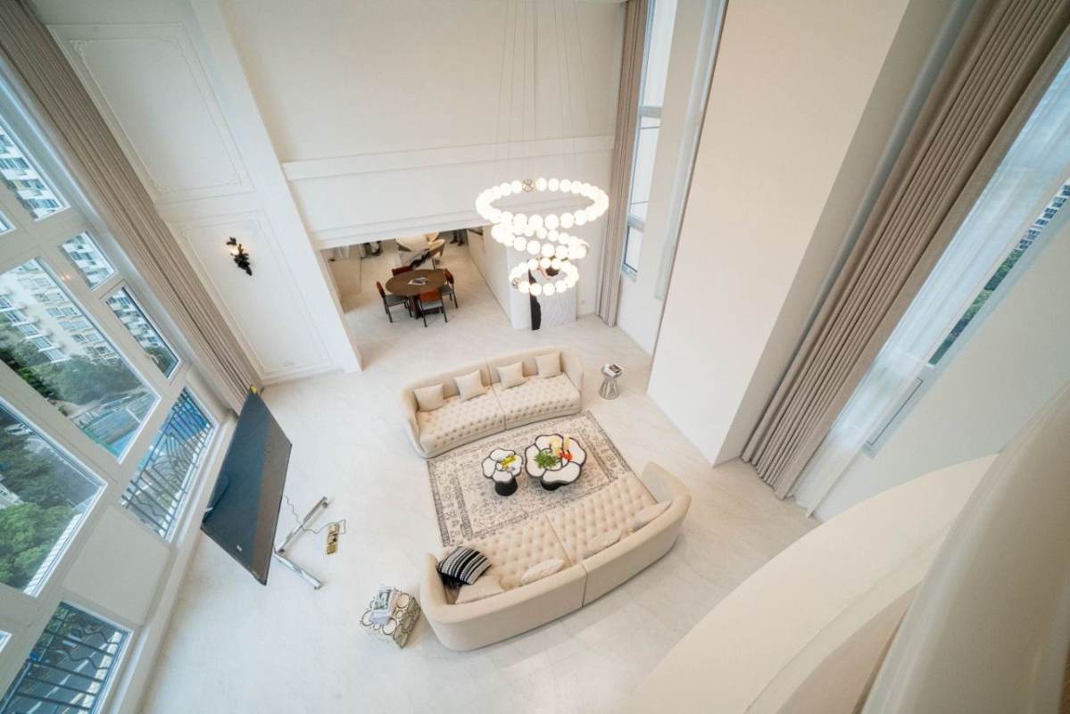 Housing image — Living Room