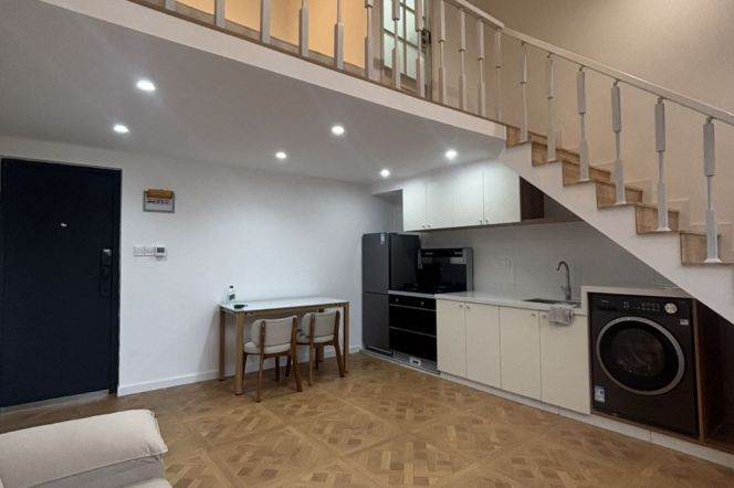 1BR Apartment near South Huangpi Road Metro (L1/L14)
