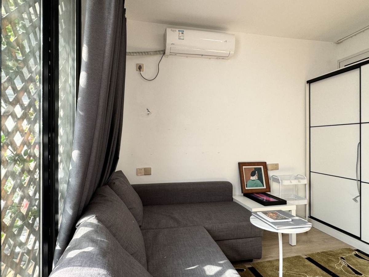 Housing image — Living Room