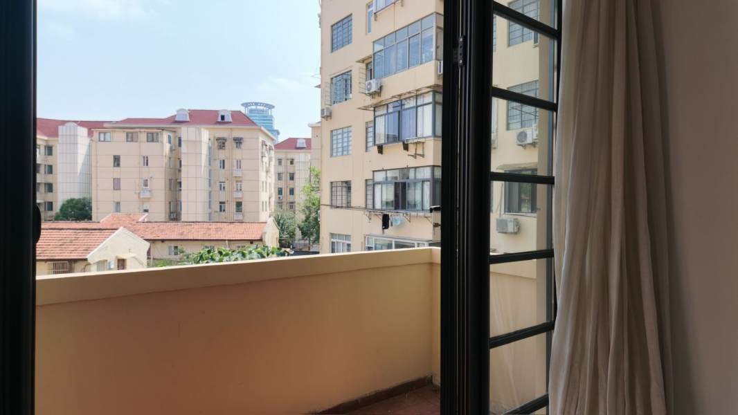 Housing image — Balcony