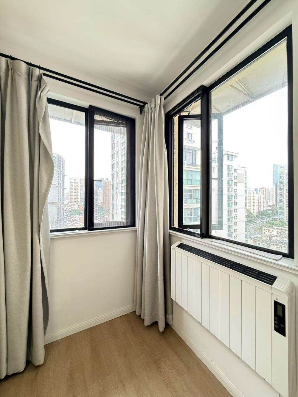 Housing image — Living Room
