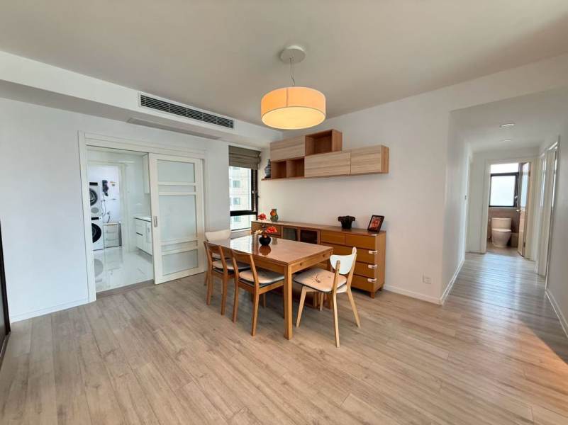 Housing image — Dining Area