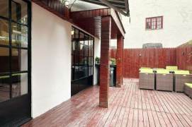 1BR Apartment near Jing'an Temple with Terrace (L2/L7/L14)