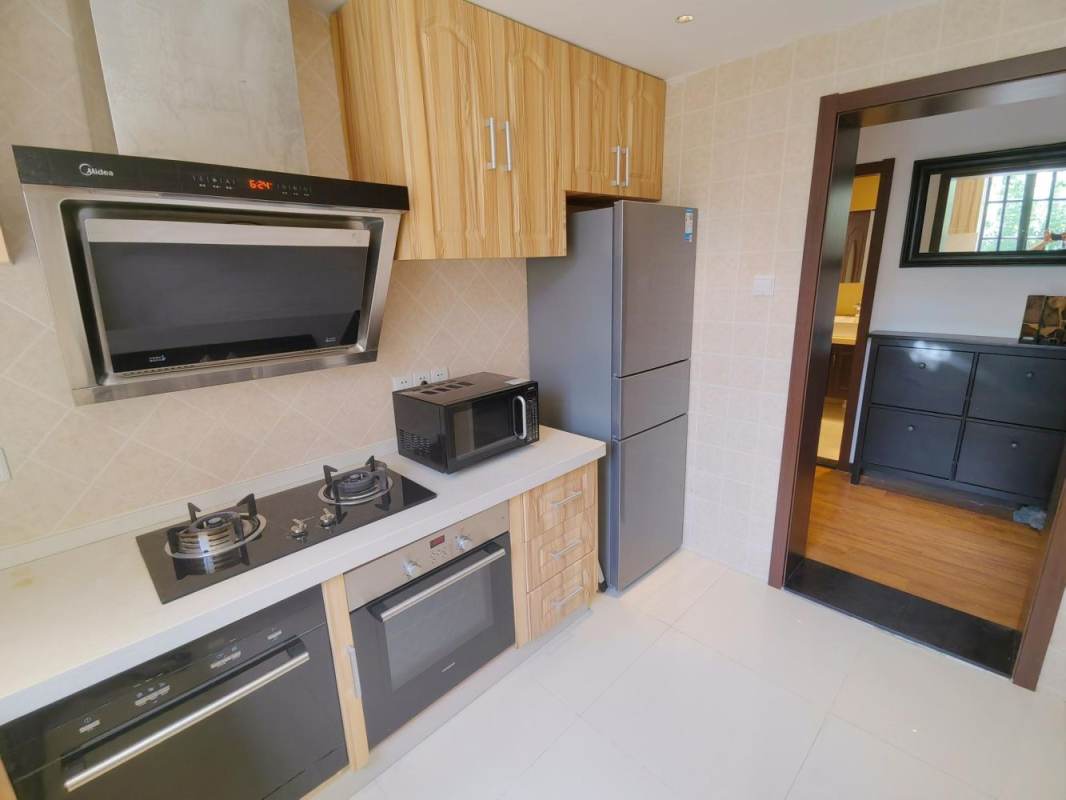 Housing image — Kitchen