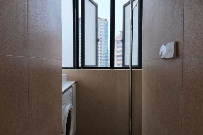 Spacious 2BR Apartment in Jing'an with Floor-to-Ceiling Windows