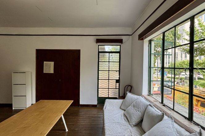 1BR Lane House in Old Xuhui (L1/L10)